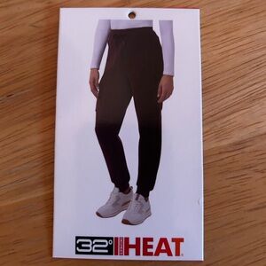 32degrees cargo sweatpants.